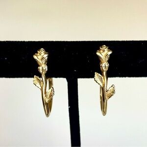 Avon Vintage Gold Tone Rose Hoop Clip On Earrings Floral Statement Romantic EUC